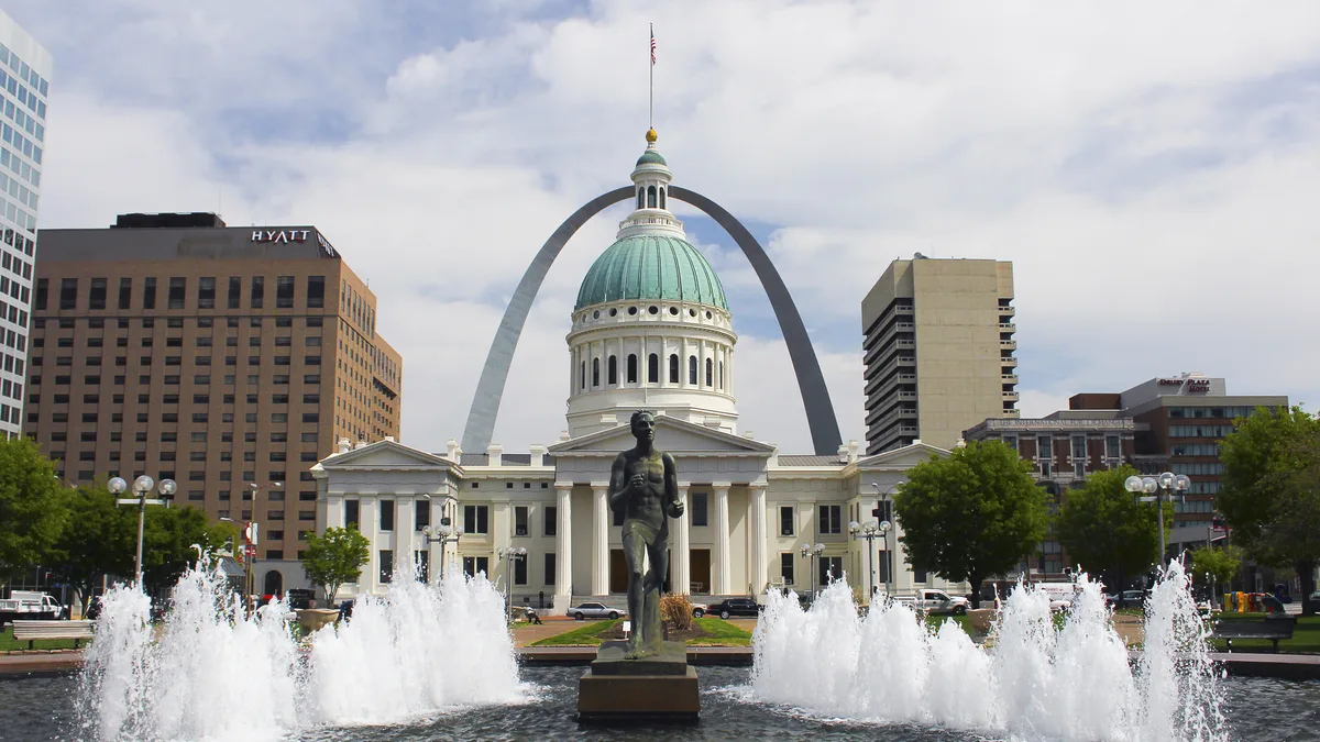 St Louis